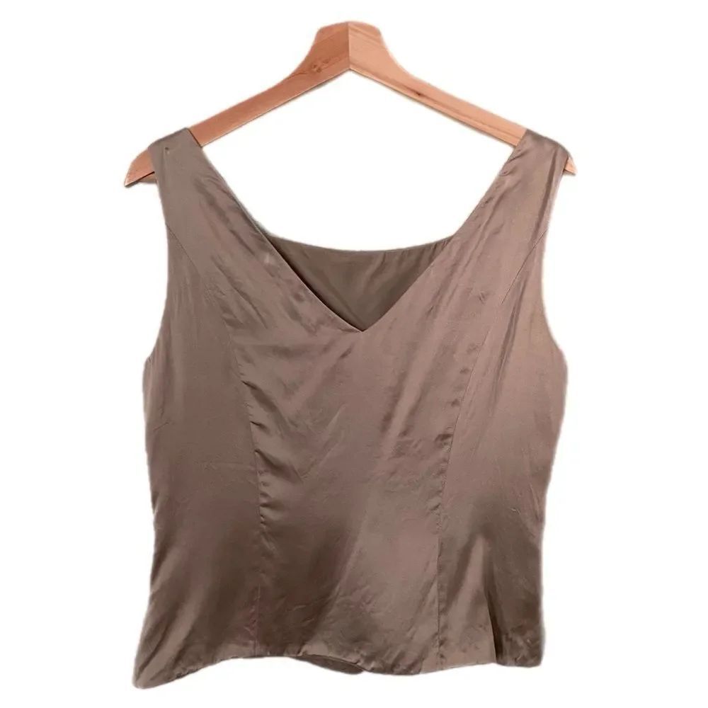 Vintage Adrianna Papell Sage Taupe Sleeveless Blouse in Size 8 100% Silk